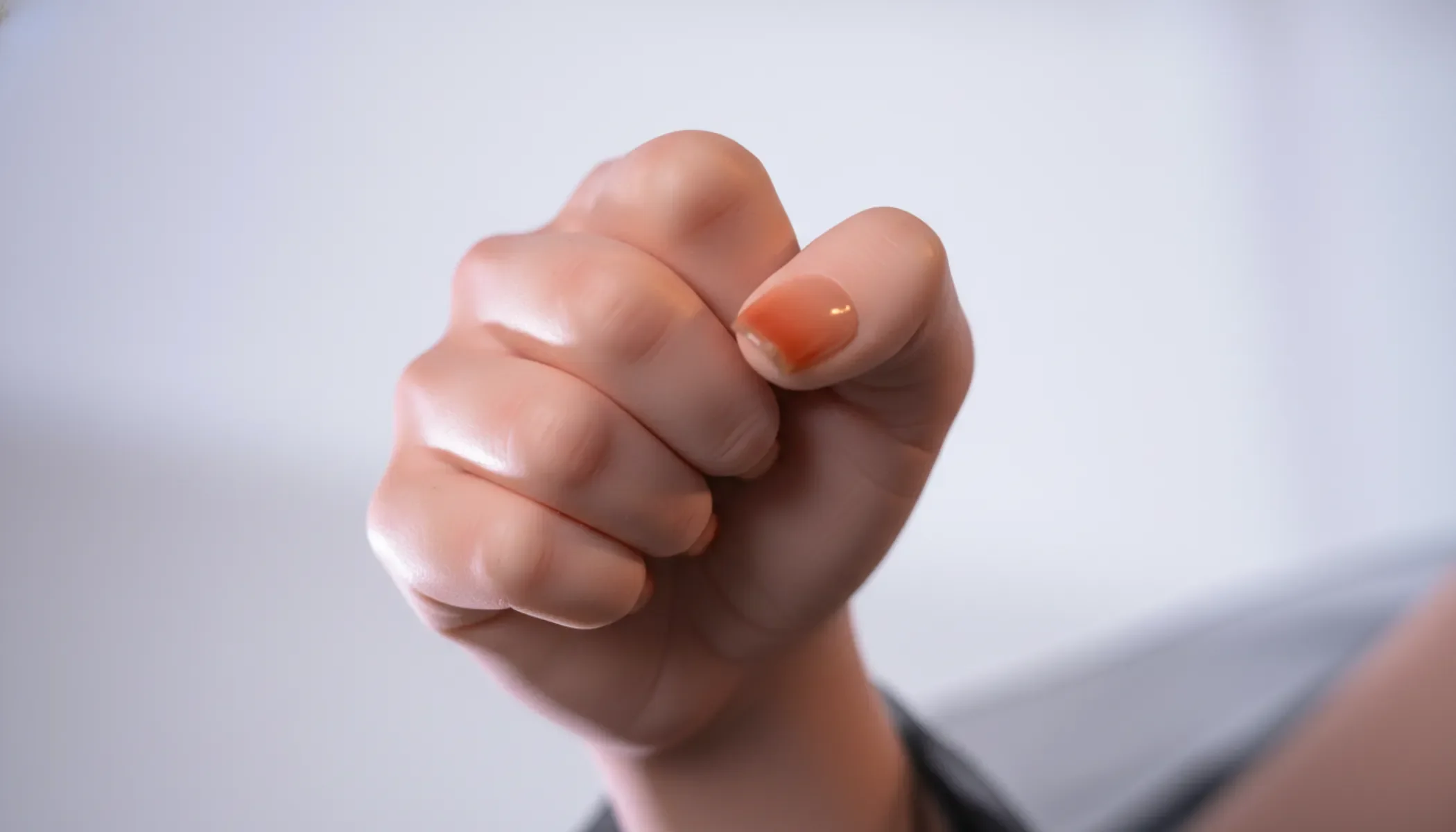 shedoll realistic articulated finger bones show 32.webp